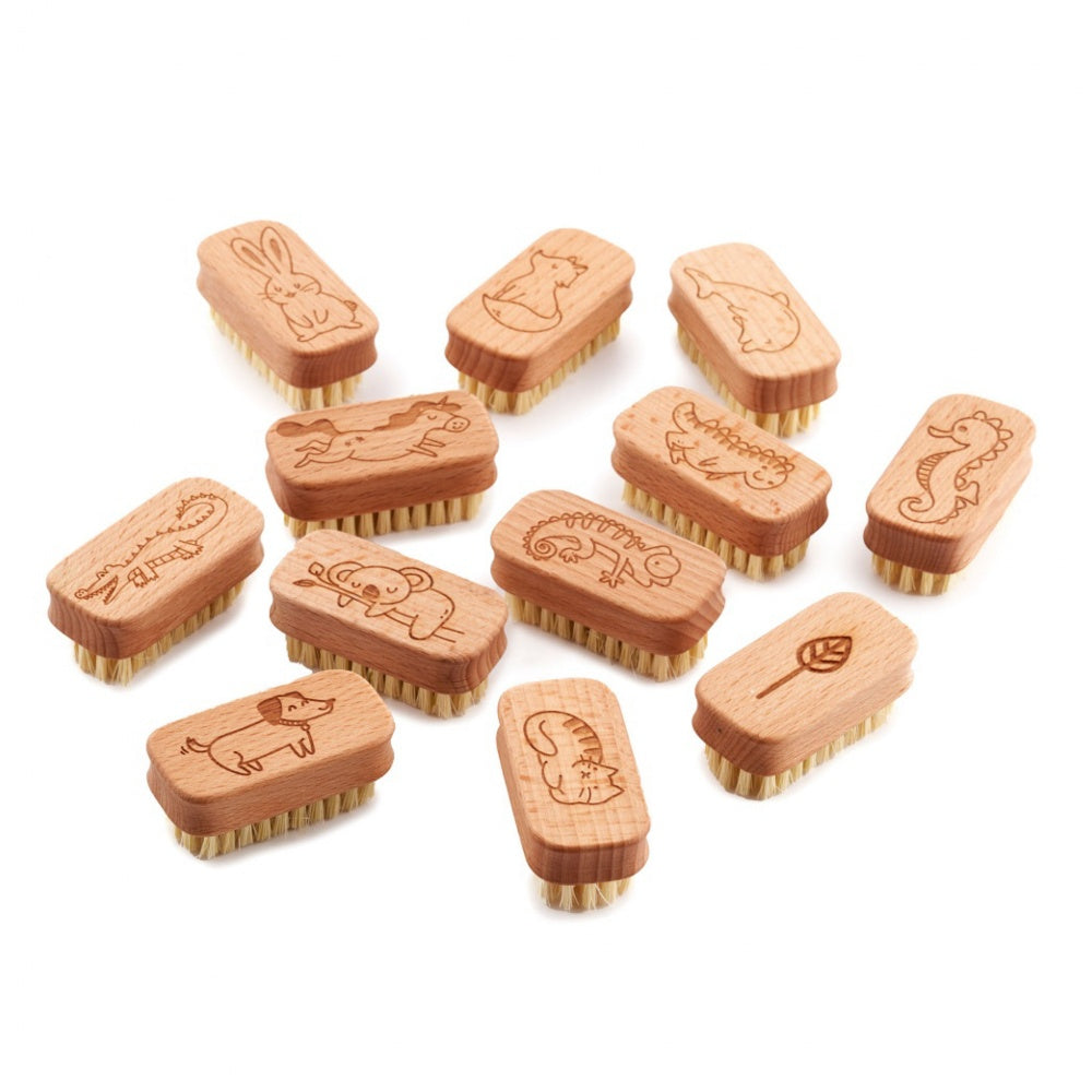 Ecoliving_Chidlren Natural Vegan nail Brush (FSC 100%) 12 units